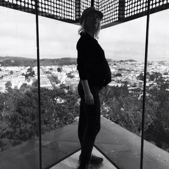 Meet your Posher, Kim - Picture 1 of 1